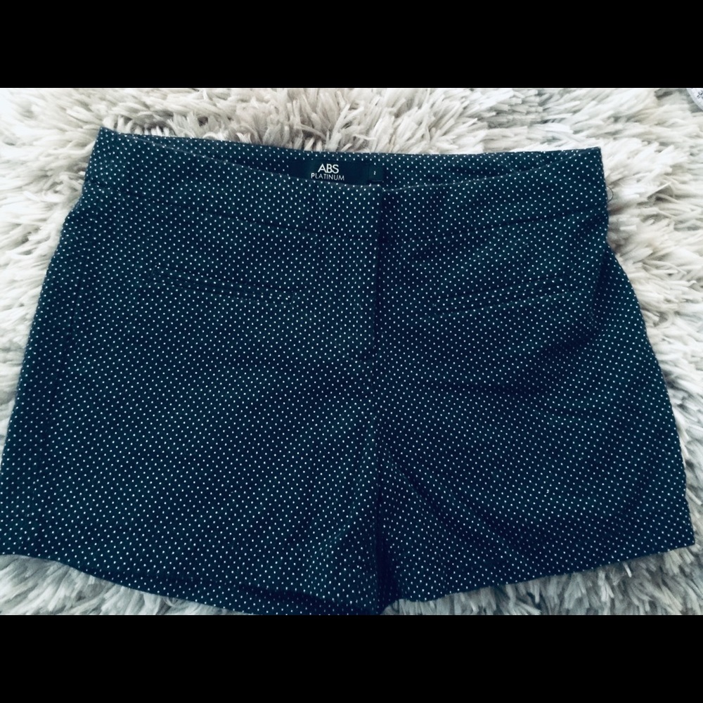 ABS Platinum Shorts Size 2 Navy Dots